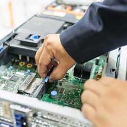 خدمات سخت افزاری کامپیوتر در محل